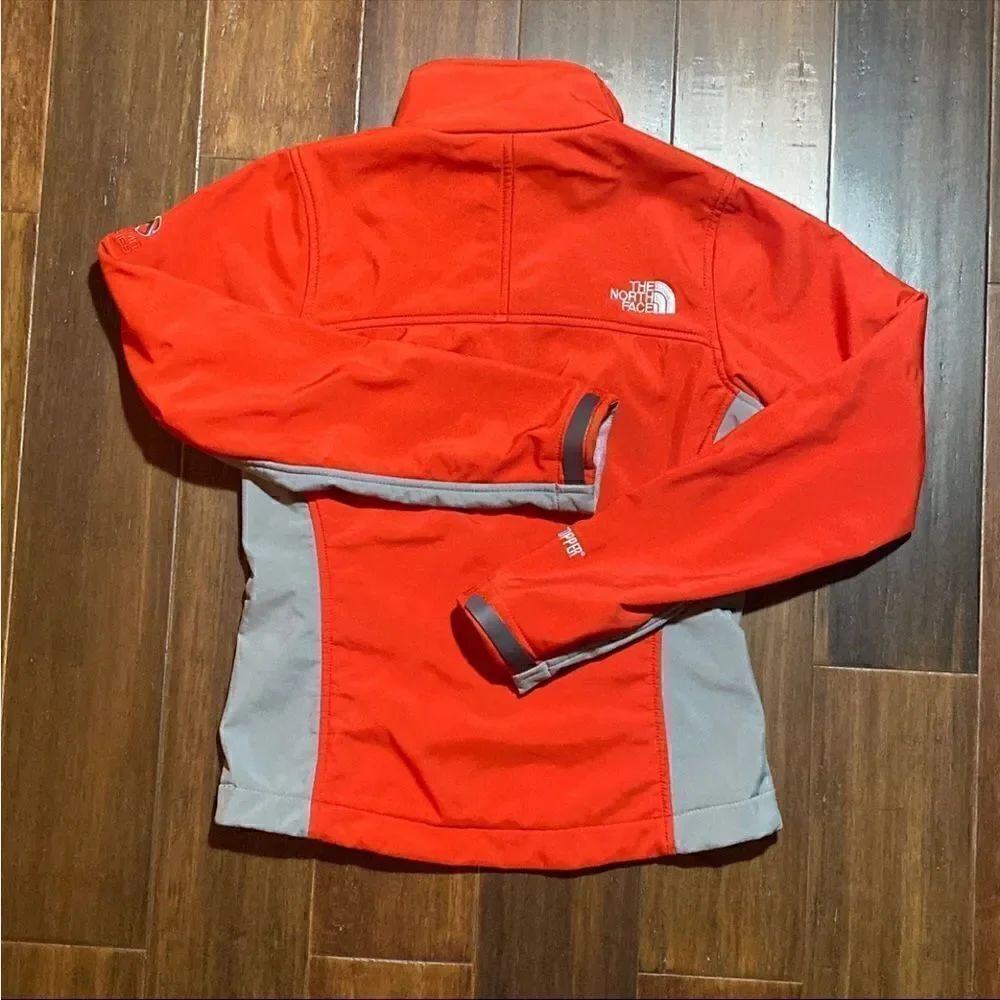 The North Face Jacket  - Picture 6 of 6